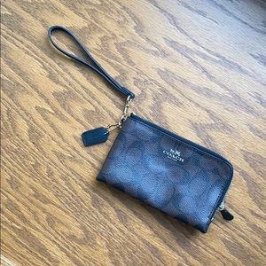 COACH Wristlet Wallett